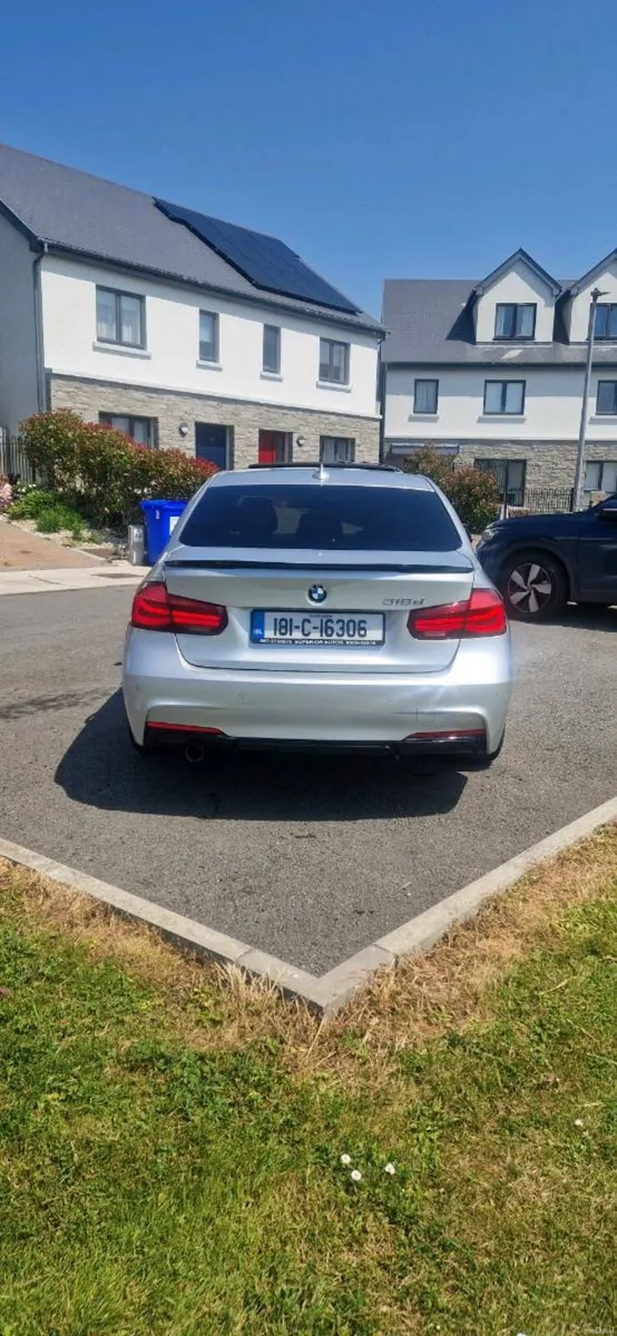 BMW 318d M-sport Shadow Edition - Image 4