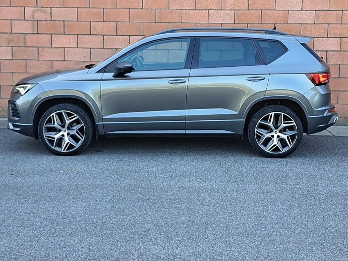SEAT Ateca FR + 2.0 Diesel Automatic DSG with 150 - Image 3