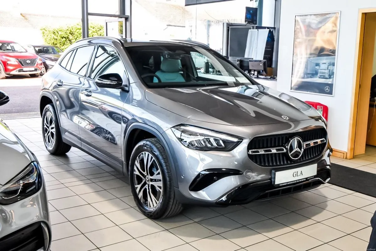 Mercedes-Benz GLA 180d Progressive Night Pack Auto - Image 1