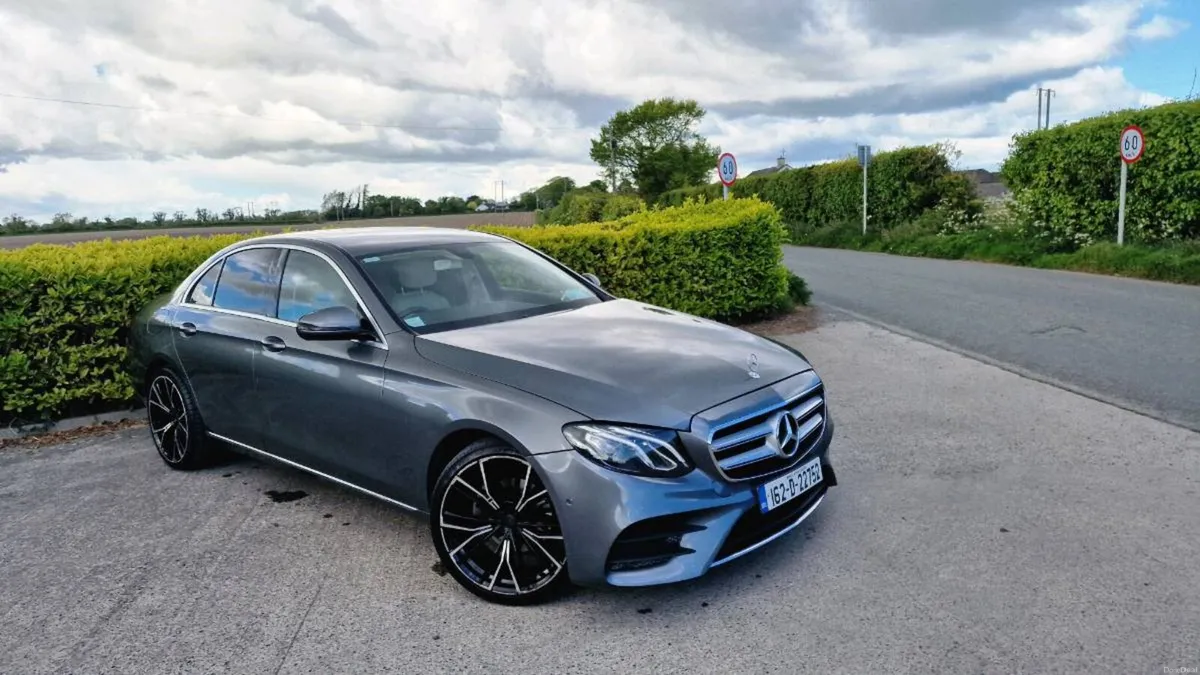 MERCEDES BENZ E CLASS E220 CDI AMG LINE €11500 - Image 4