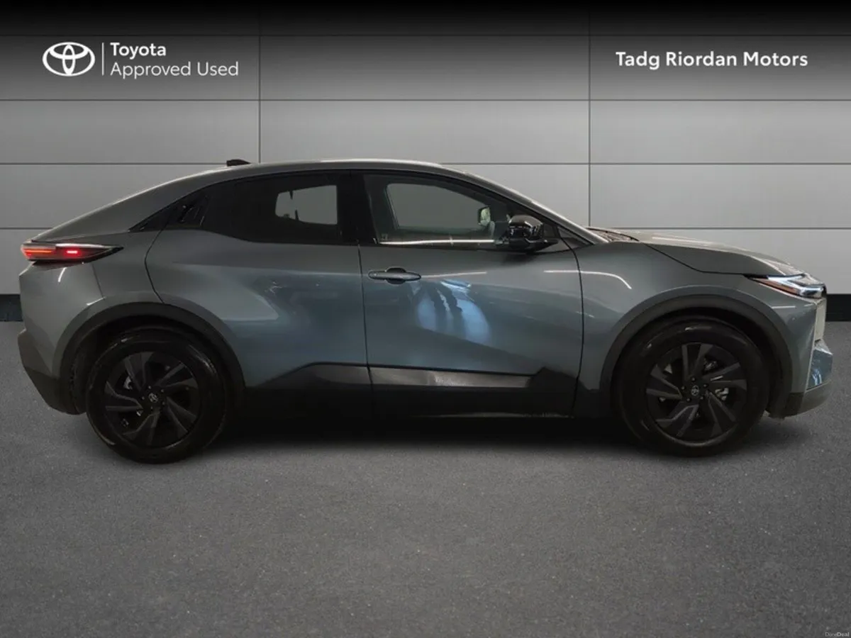 Toyota C-HR + Sport - Image 3