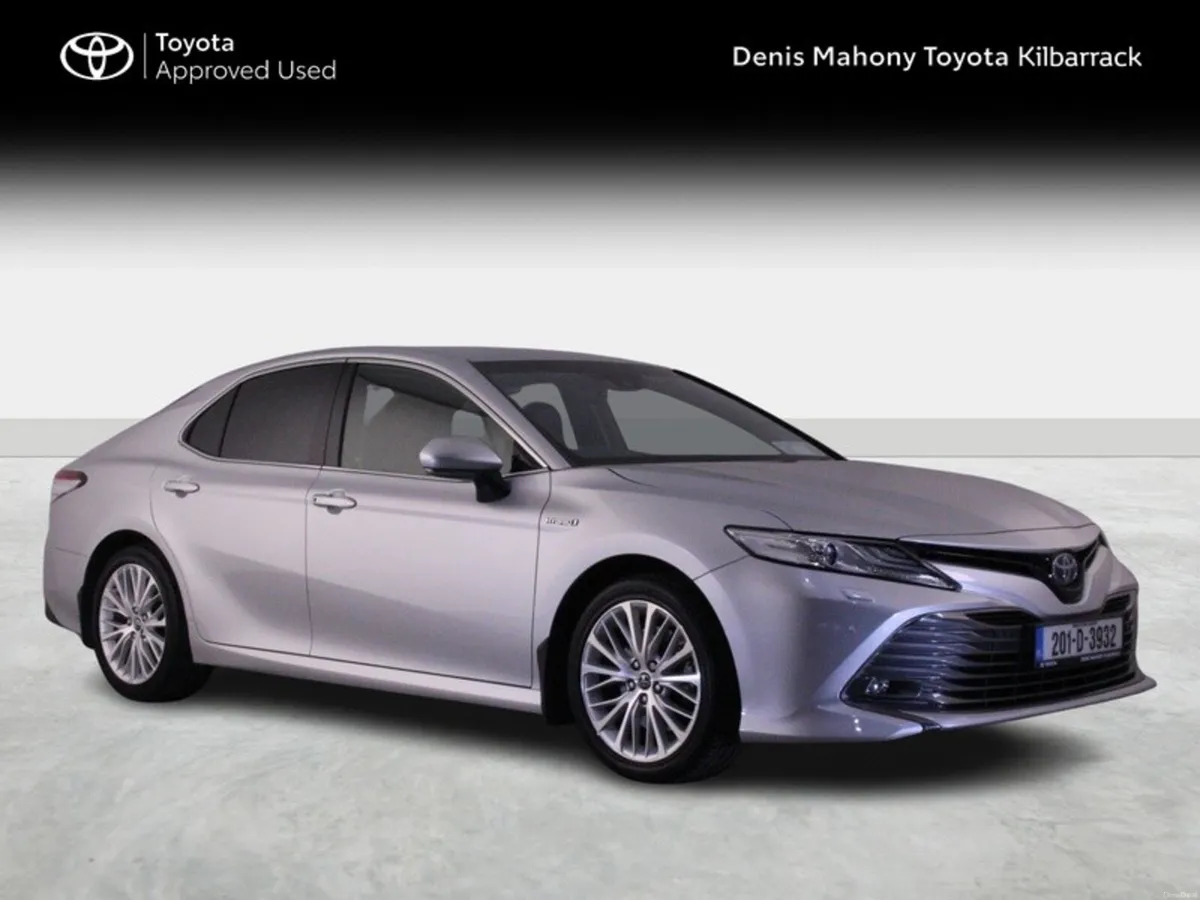 Toyota Camry HYBRID PLATINUM 4DR AUTO - Image 1