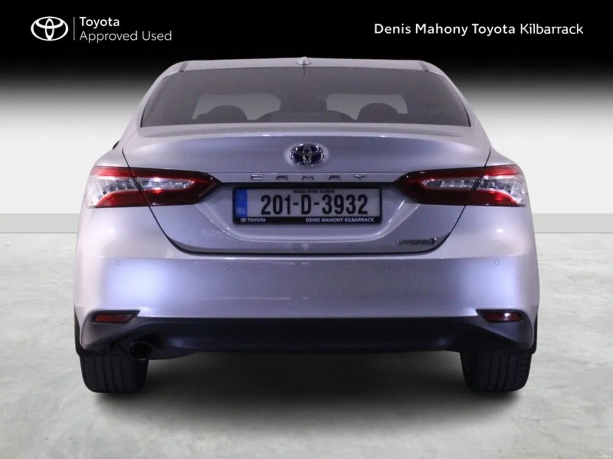 Toyota Camry HYBRID PLATINUM 4DR AUTO - Image 4
