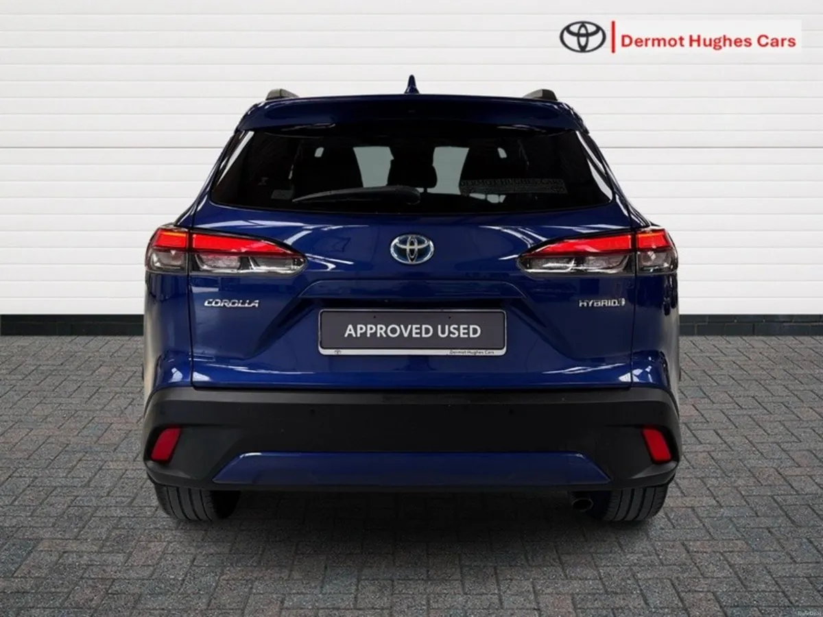 Toyota Corolla Cross LUNA SPORT 4DR A AUTO - Image 4