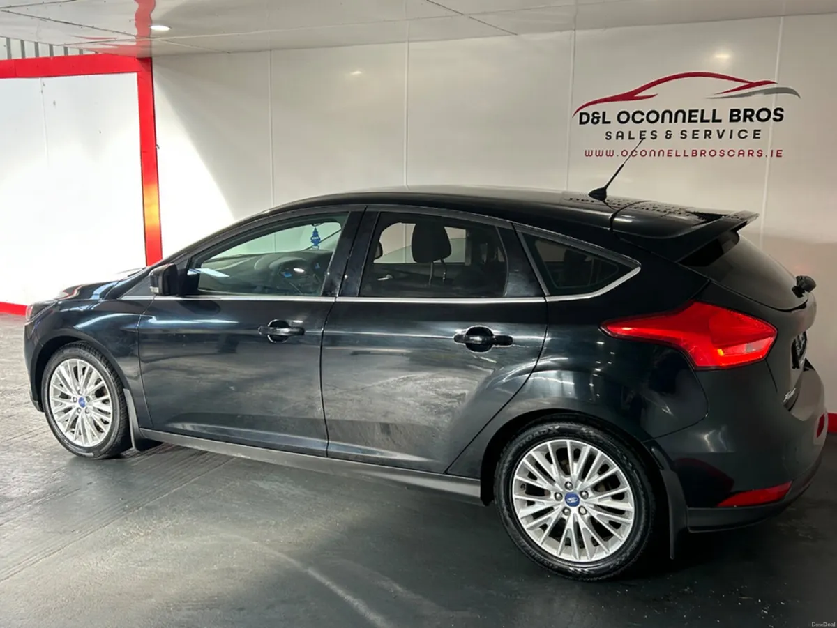 Ford Focus ZETEC 5DR 1.5 TD 95PS 6SPEED 4DR - Image 3