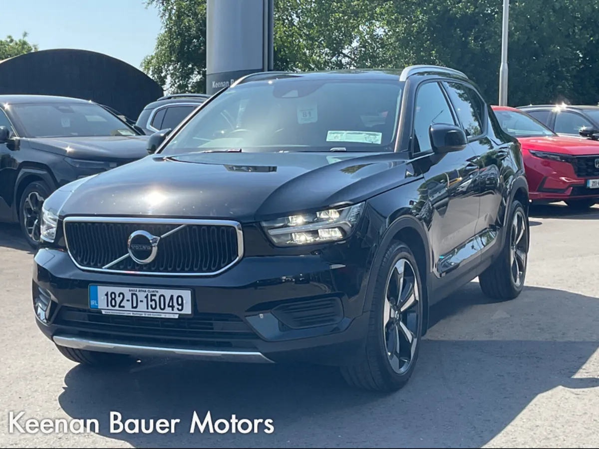 Volvo XC40 D4 AWD MOMENTUM AT 5DR AU AUTO - Image 3