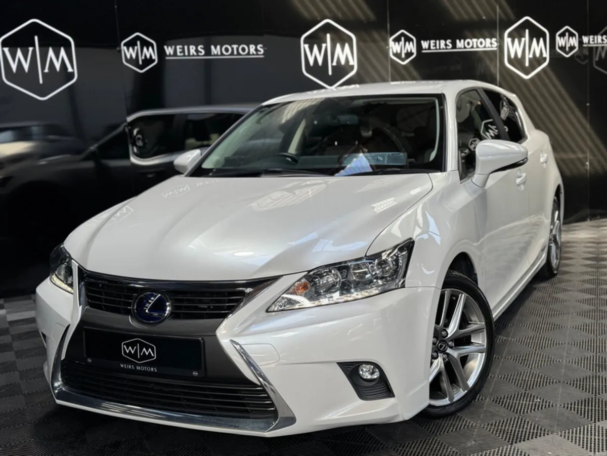 Lexus CT SPORT HYBRID LOW MILEAGE - Image 2
