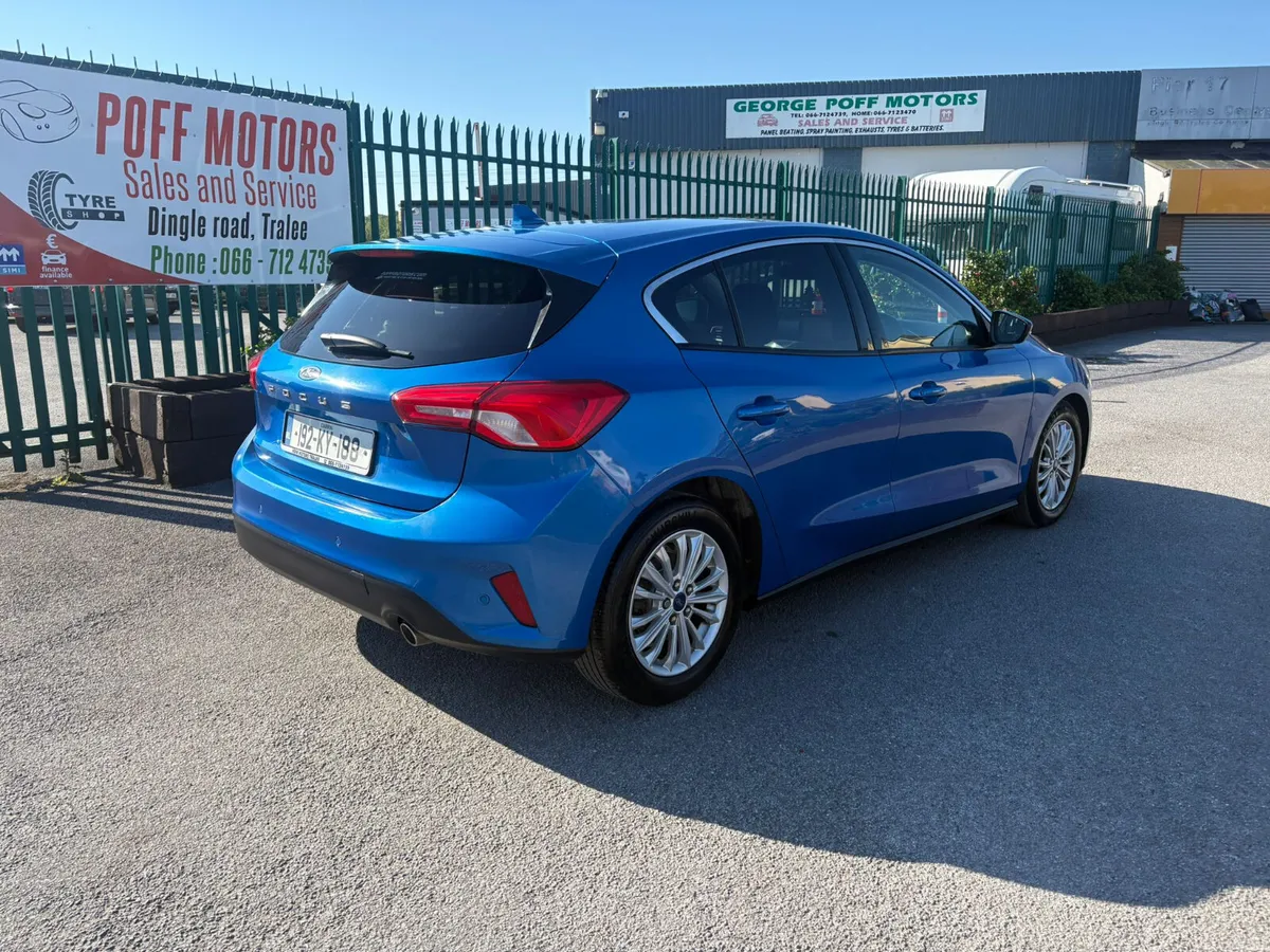 Ford Focus 2019 - Image 3