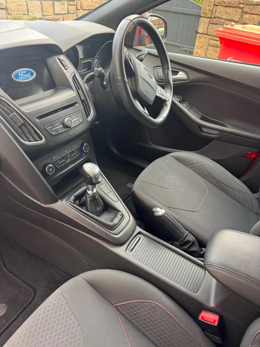 Ford Focus 1.0 EcoBoost - Image 4