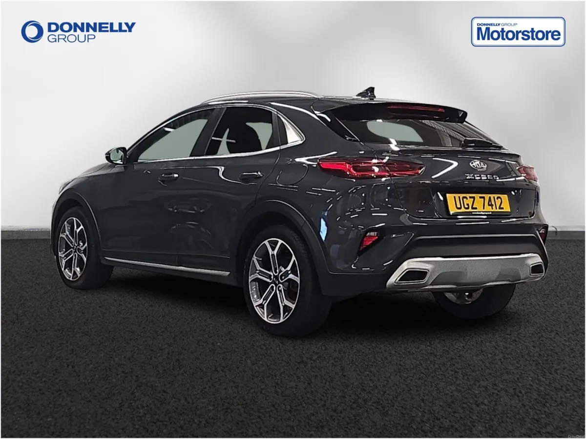Kia XCeed Hatchback 3 - Image 2