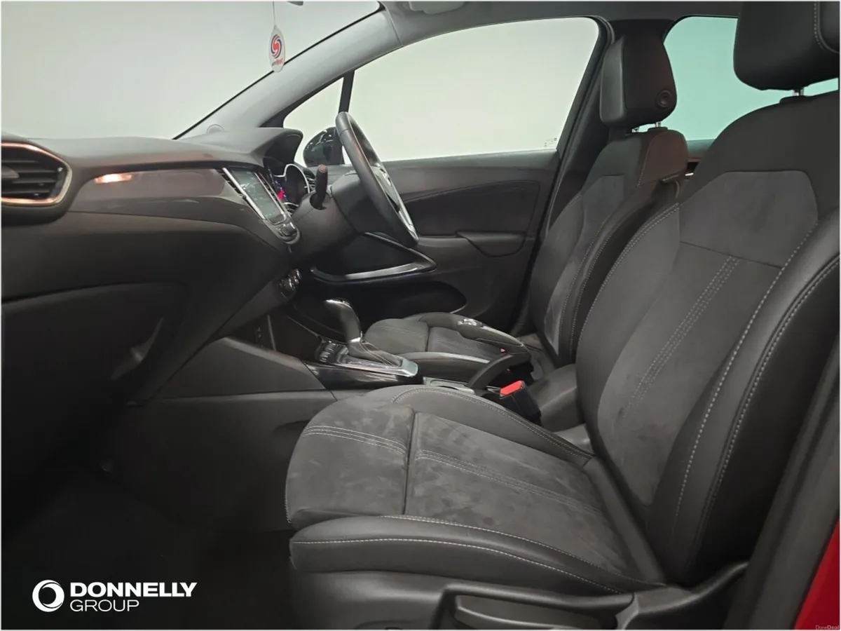 Vauxhall Crossland Diesel Hatchback Ultimate - Image 4