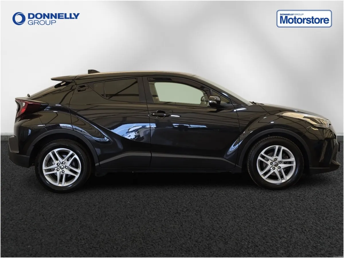 Toyota C-HR C-Hr Hatchback Icon - Image 3