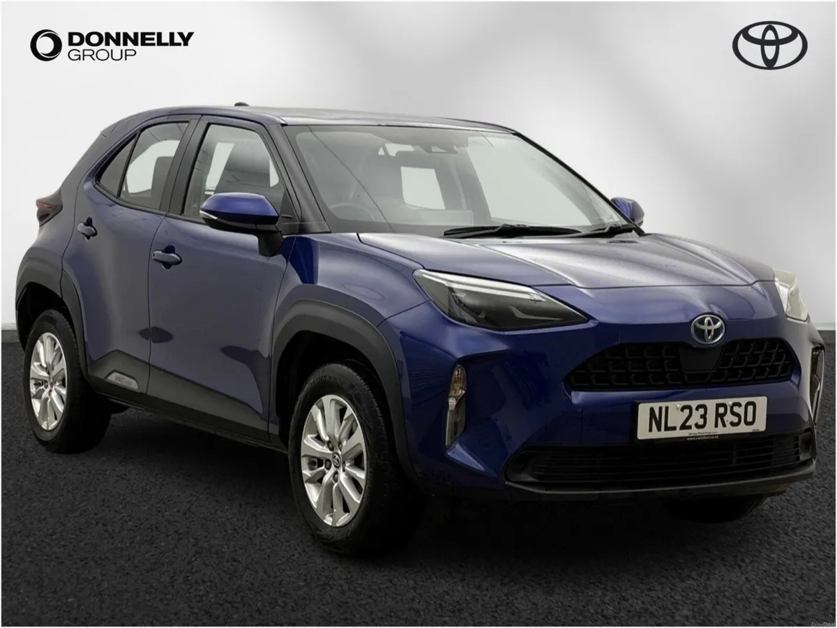 Toyota Yaris Cross Estate Icon - Image 1