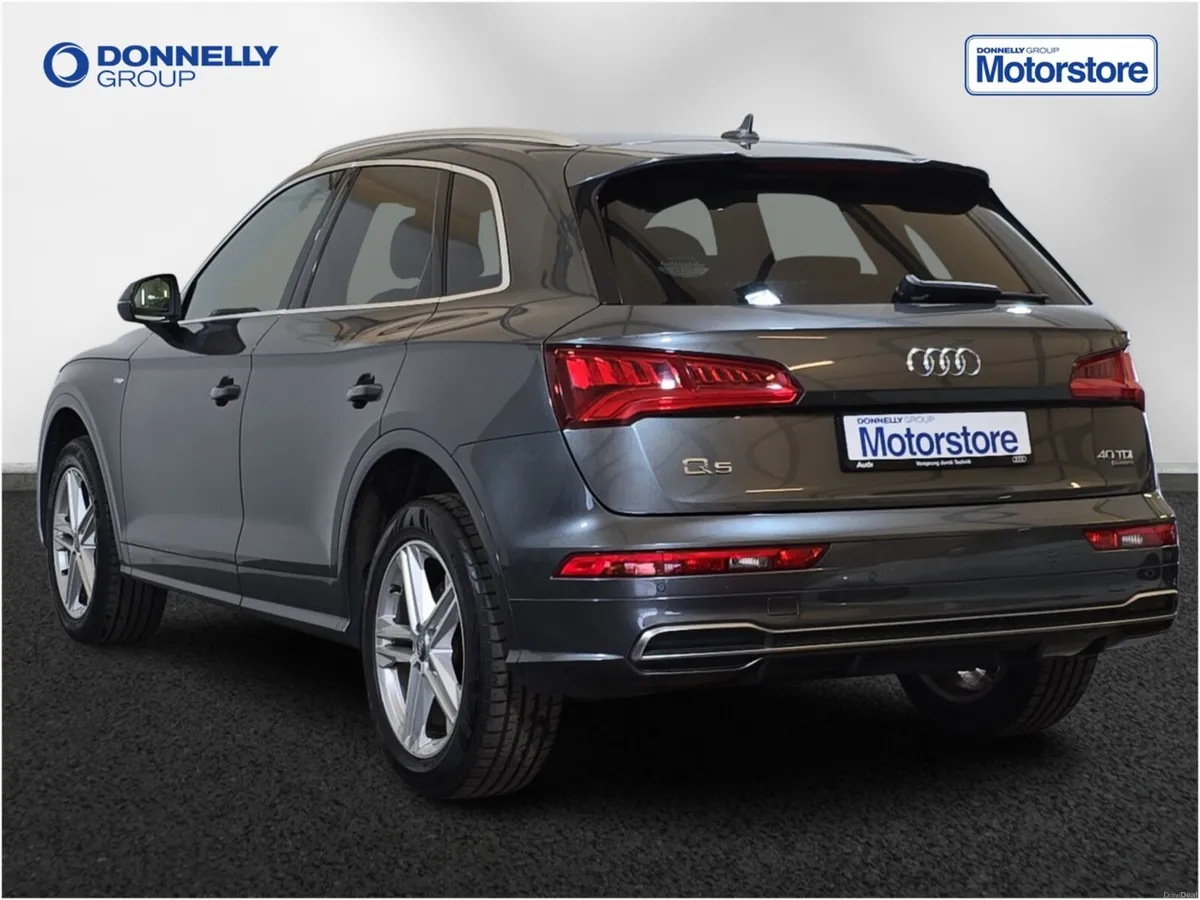 Audi Q5 Diesel Estate S Line - Image 2
