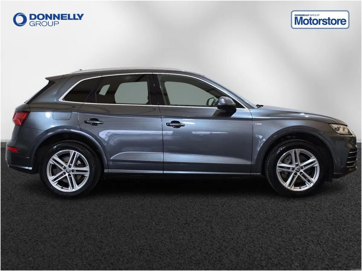 Audi Q5 Diesel Estate S Line - Image 3