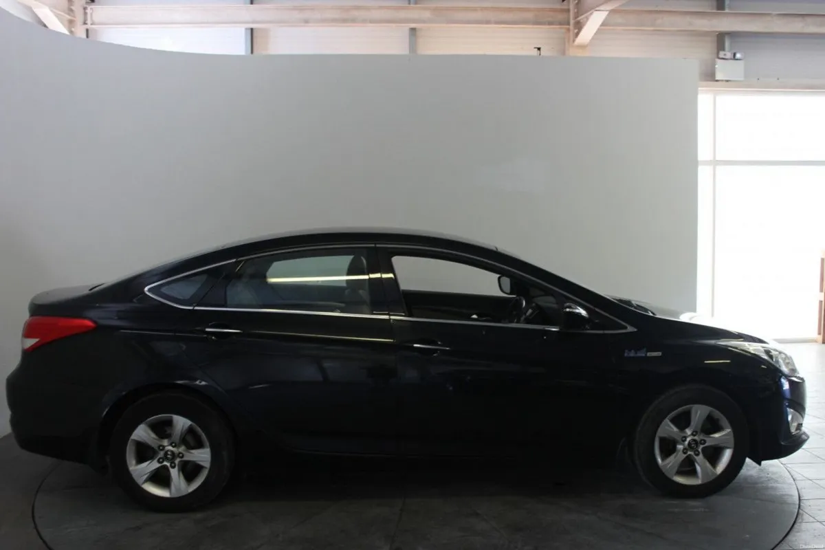 Hyundai i40 Executive 1.7 Diesel - Image 4