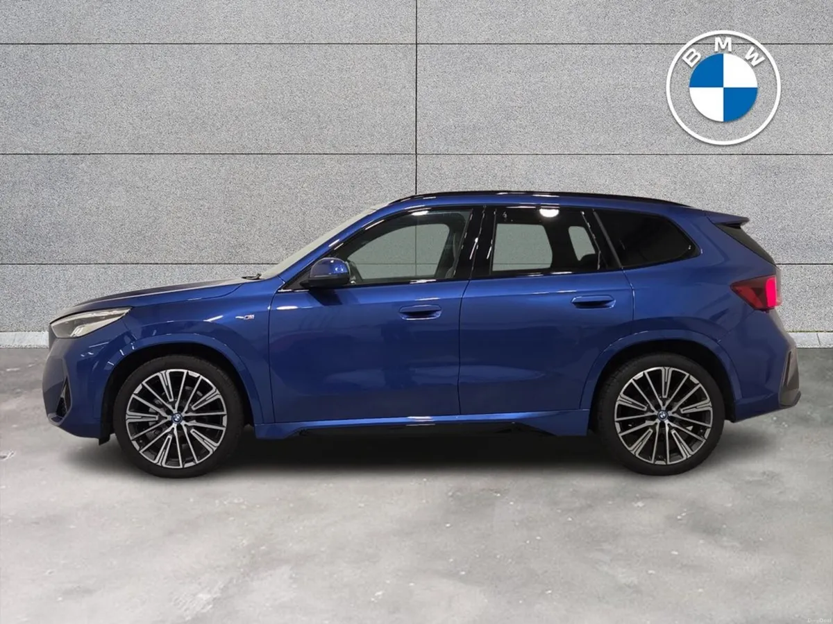 BMW iX1 eDrive20 M Sport - Image 4