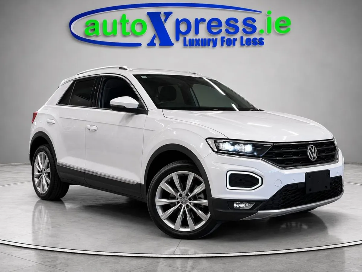 Volkswagen T-Roc 2.0 SPORT TDI, Low Mileage, Roof - Image 1