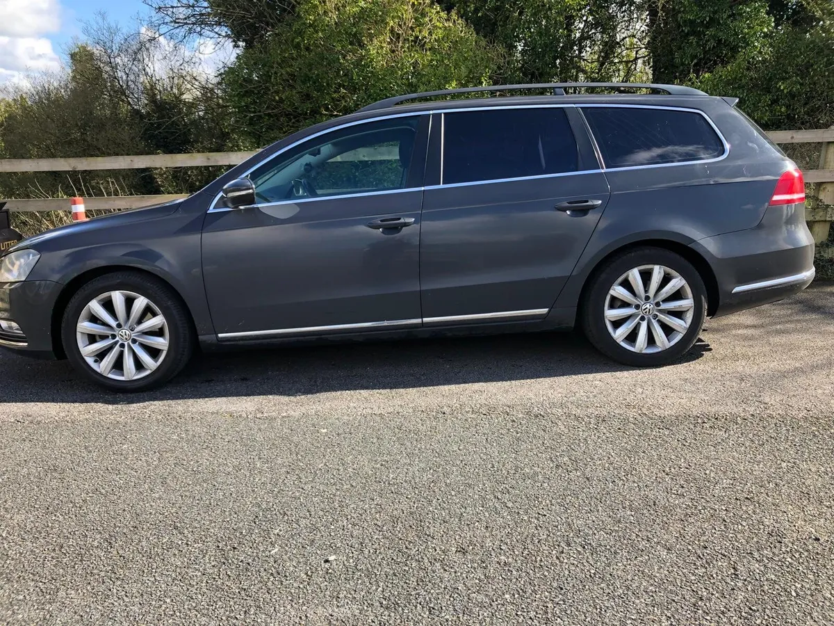 Volkswagen Passat Estate 2L diesel - Image 2