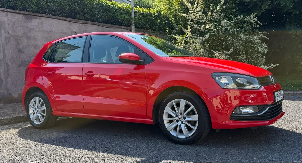 2015 Volkswagen Polo 1.2ltr TSI MANUAL - Image 1