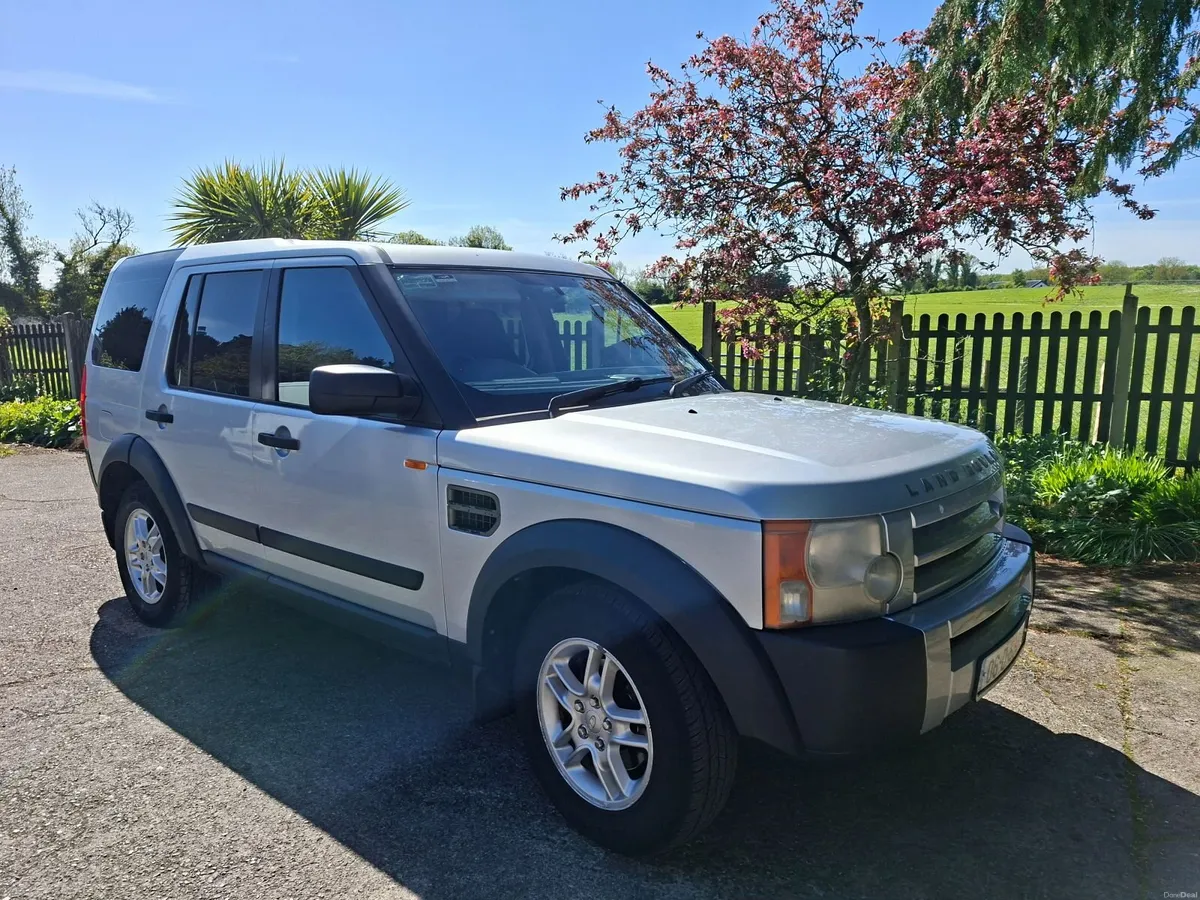 Land Rover Discovery 2006 - Image 1