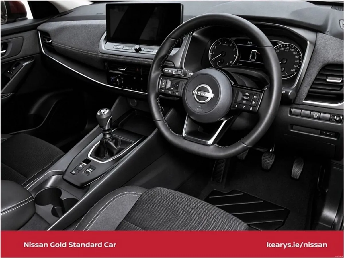 Nissan Qashqai 1.3 PET MILD HYBRID SV WITH COLD PA - Image 6