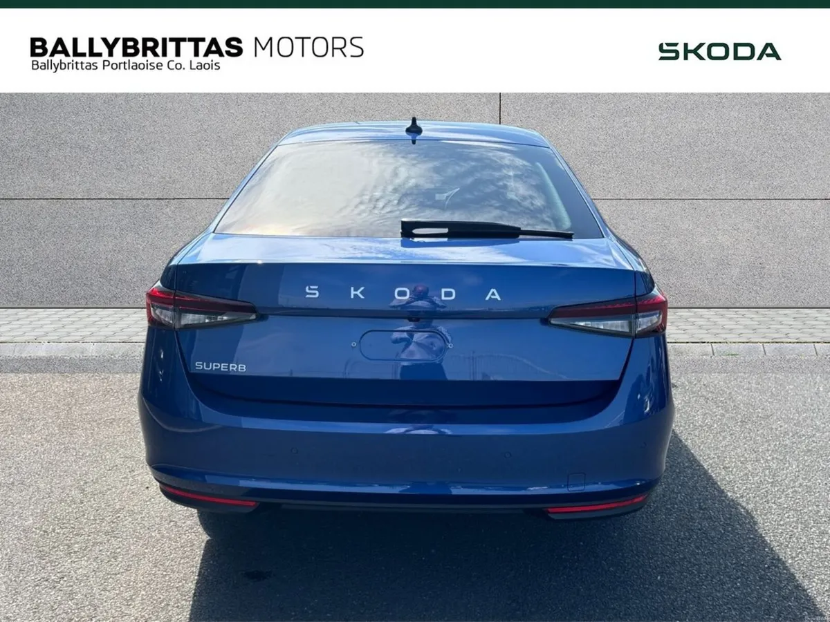Skoda Superb Selection + 2.0 TDi 150BHP DSG - Image 4
