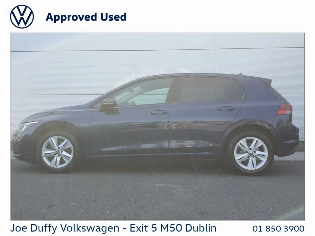 Volkswagen Golf LIFE 2.0 TDI 115HP MANUAL - Image 4