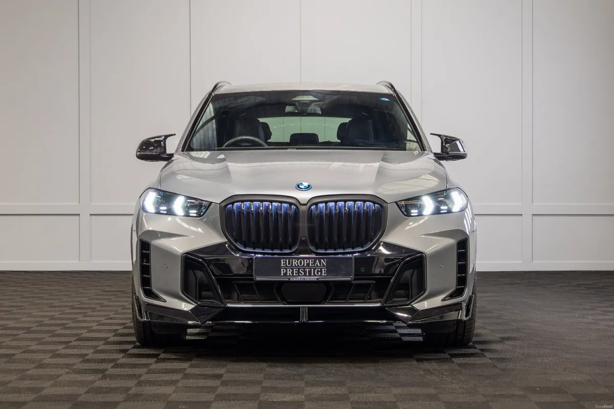 2025 BMW X5 X-Drive 50e M-Sport - Image 2