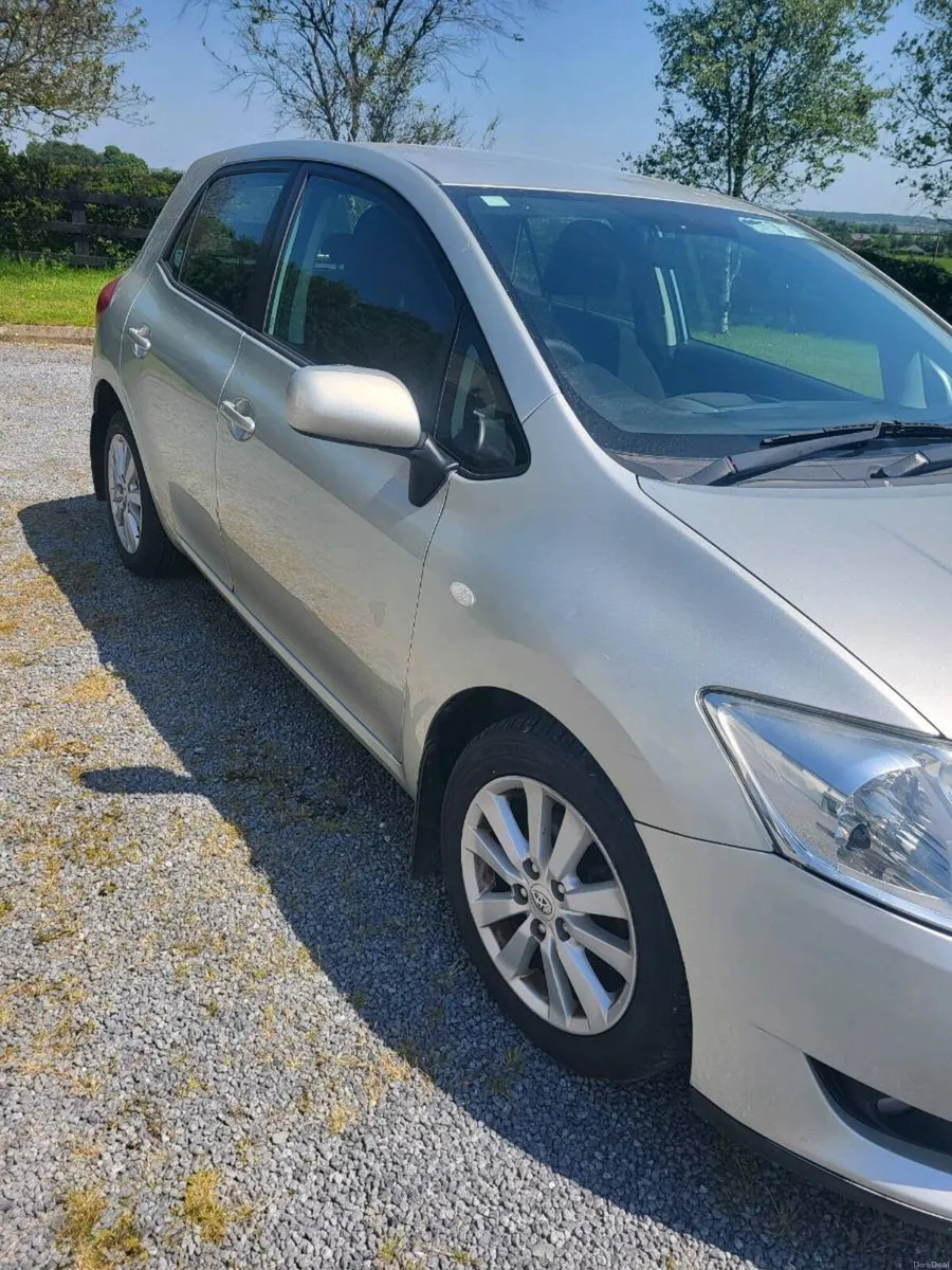 09 Toyota Auris 1.4 Luna - Image 3