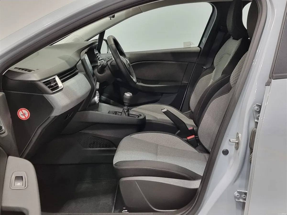 Renault Clio ** EVOLUTION ** 1.0TCe ** 90BHP ** MA - Image 4