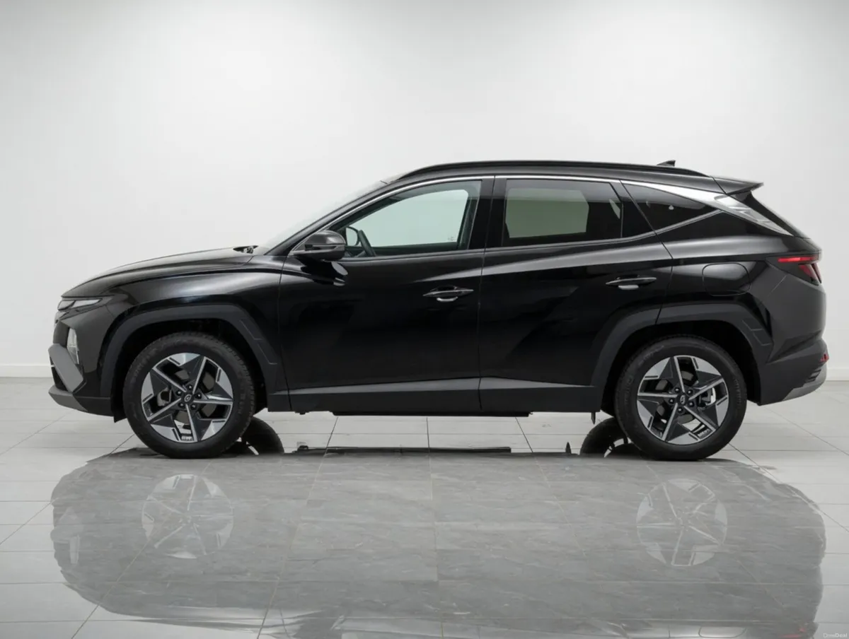 Hyundai Tucson 2025 only 9000km - Image 4