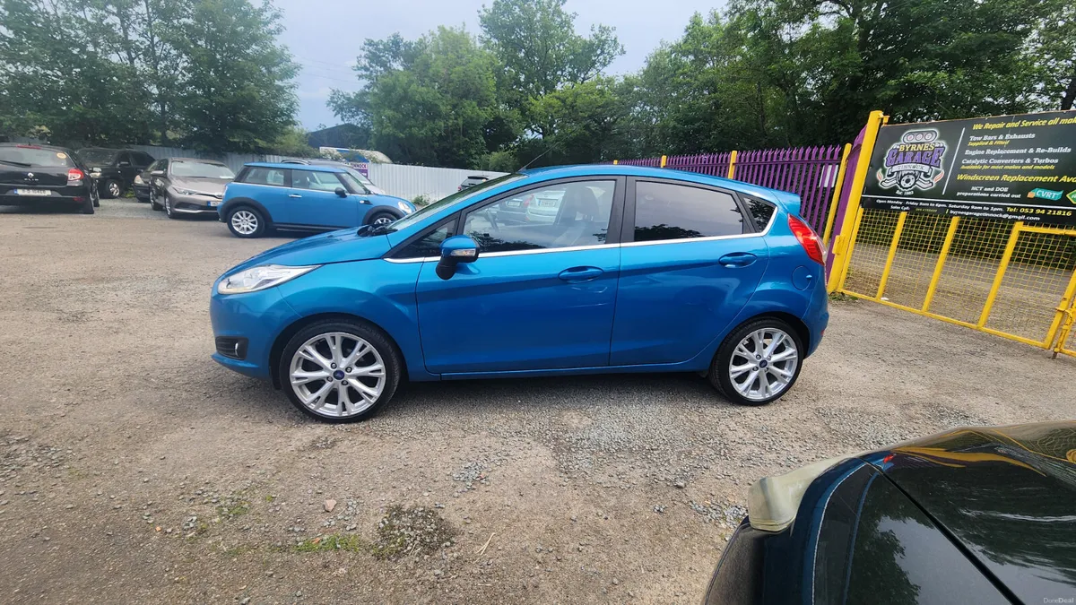 2014 Ford Fiesta Zetec 1.0 EcoBoost – High Spec - Image 5