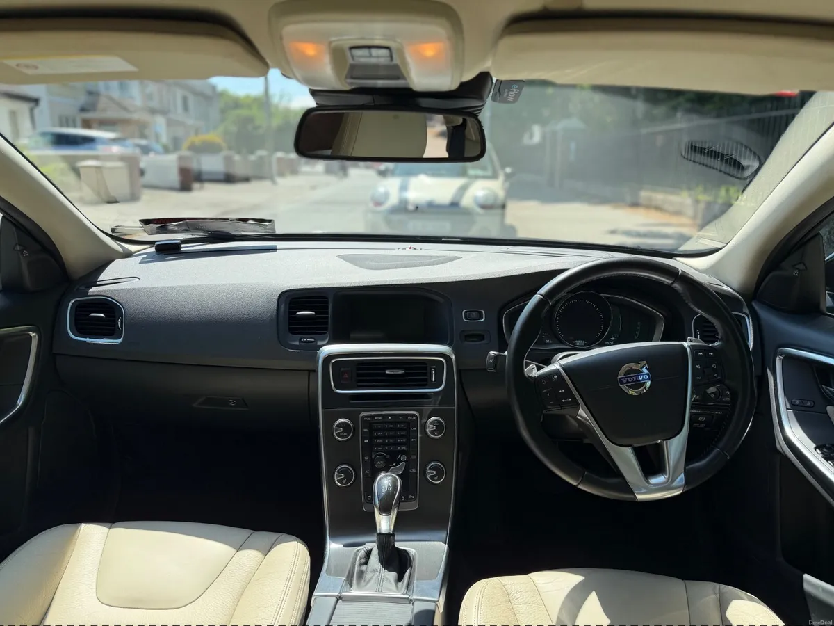2013 Volvo S60 T4 Automatic – Leather & Heated Sea - Image 3