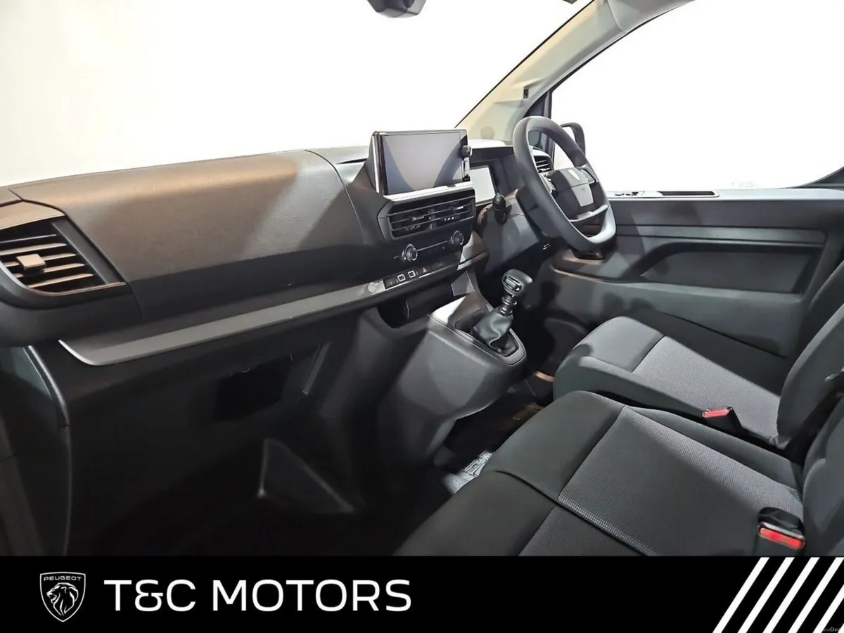 Peugeot Expert *Long Wheel Base* Professional Prem - Image 3