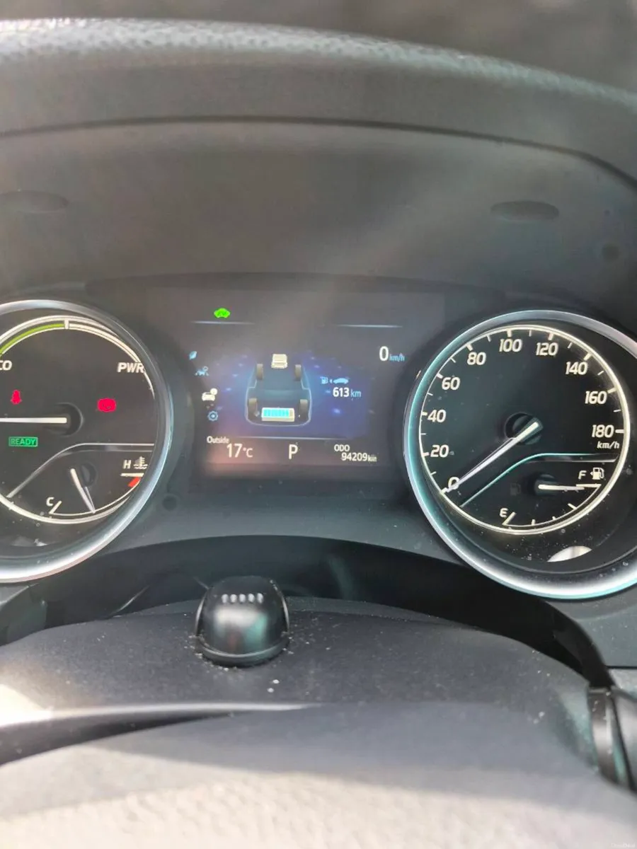 Toyota Camry - Image 6