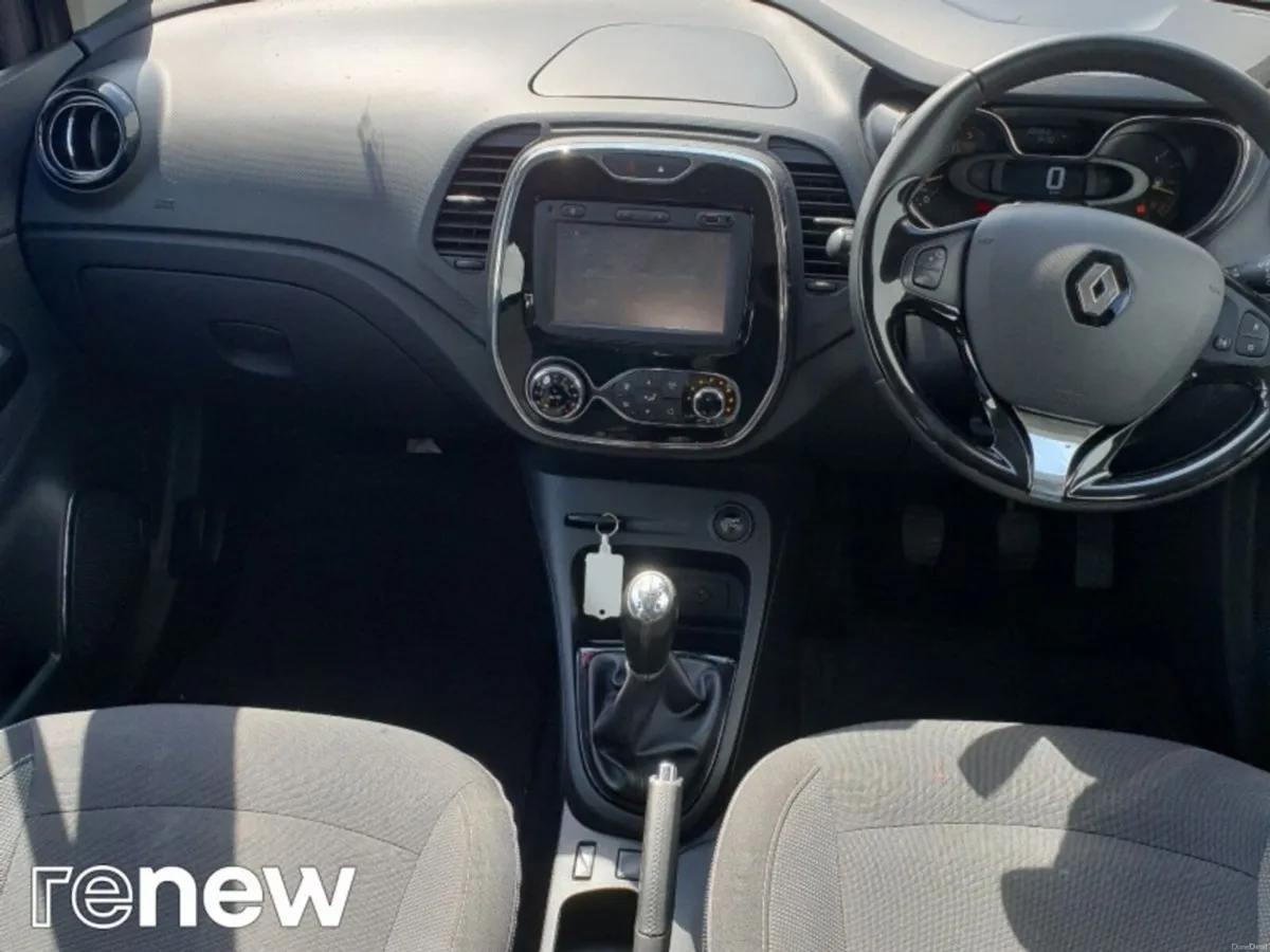 Renault Captur dCi 90 S&S INTENSE - Image 3