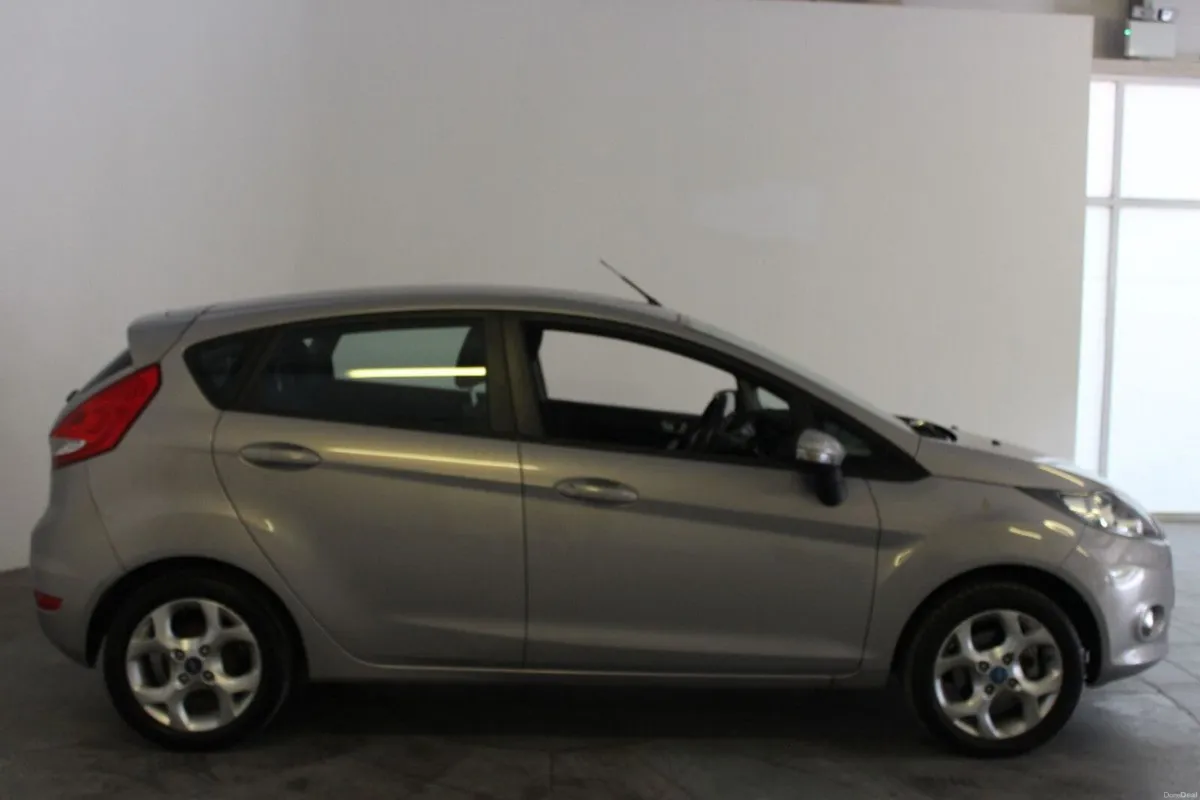 Ford Fiesta 1.25 60 PS - Image 2