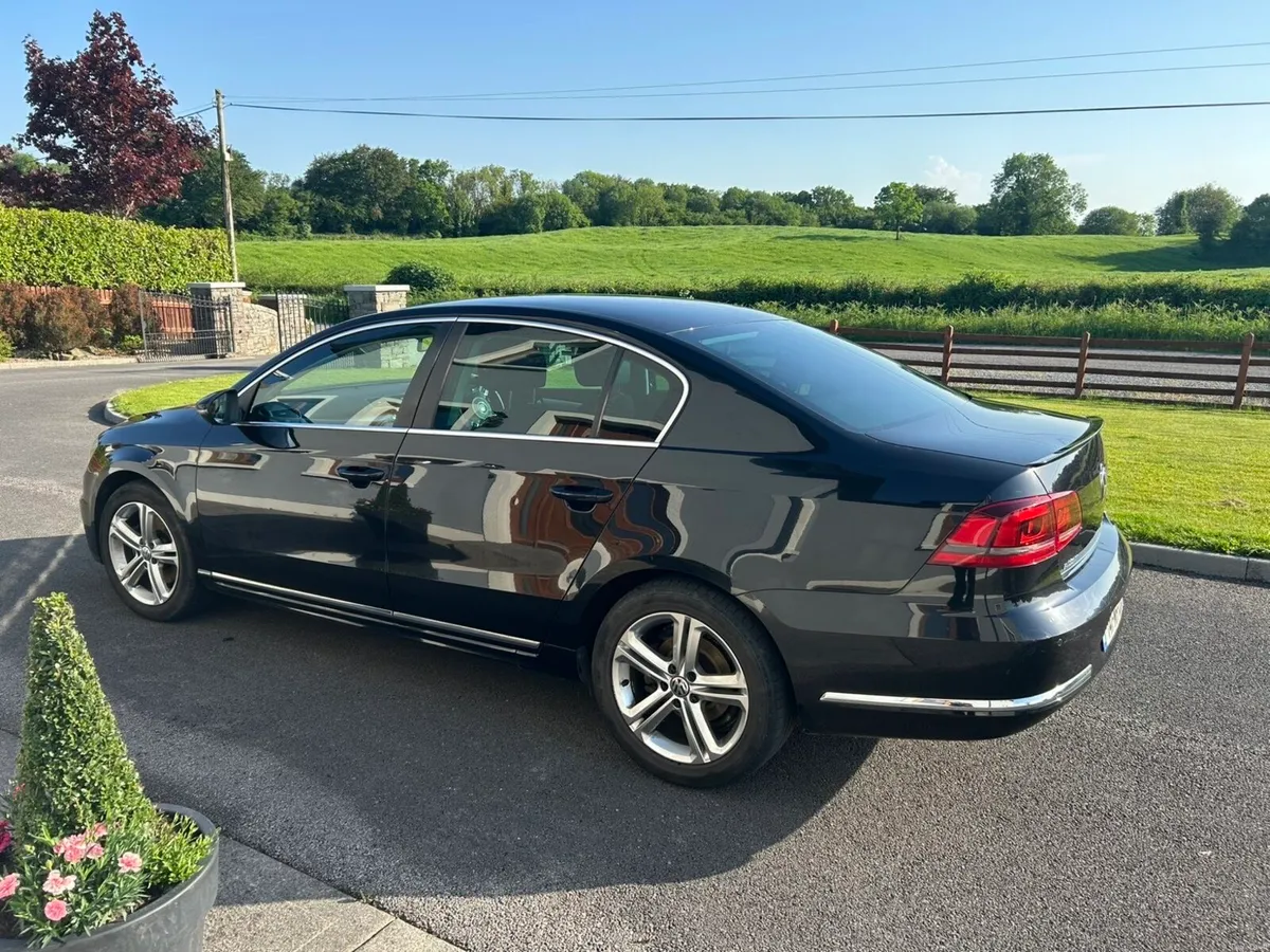 Volkswagen Passat 1.6tdi R-line 2014 - Image 1
