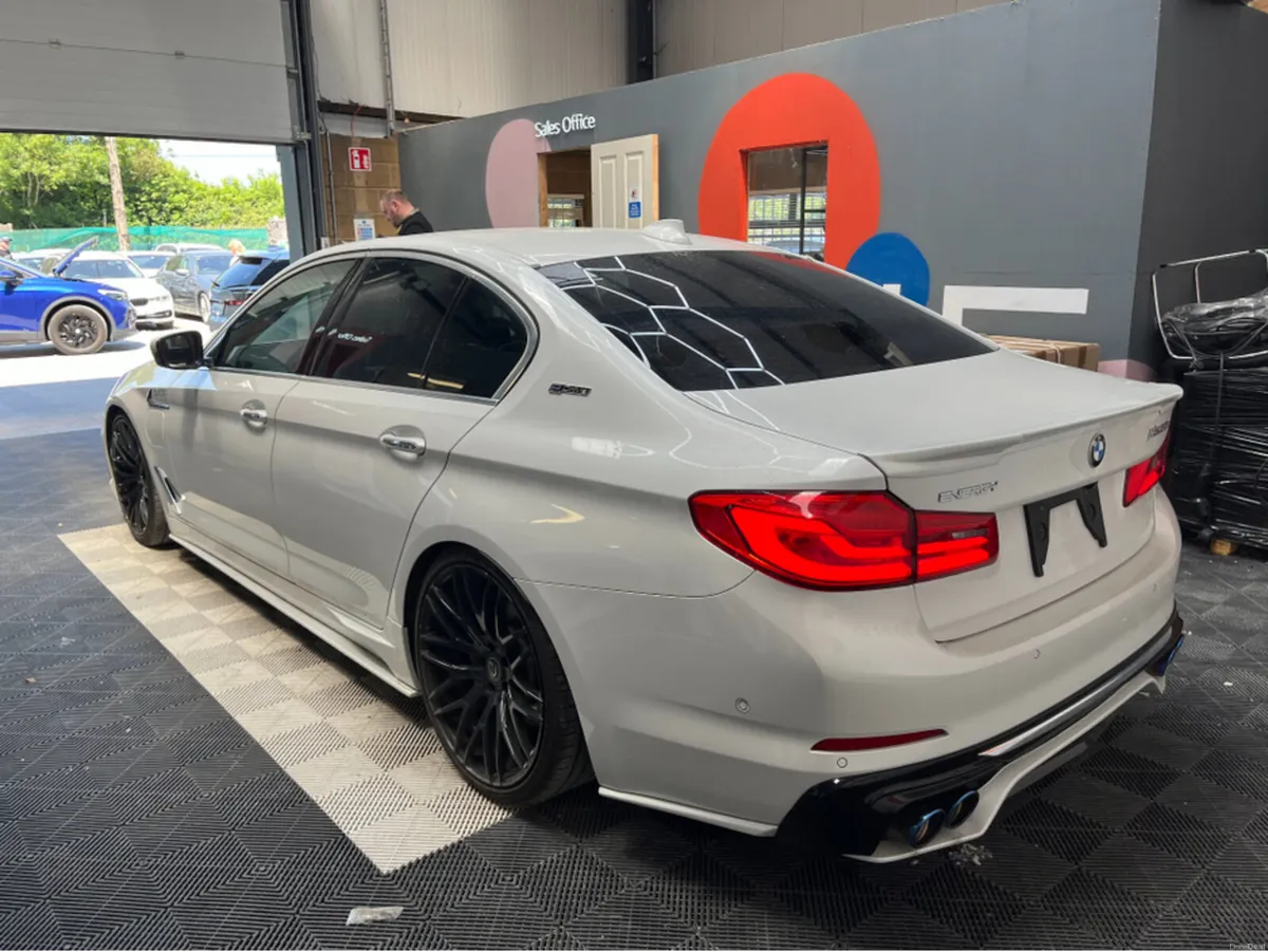 BMW 5-Series 2017 BMW 530E LUXURY 2.0 AUTOMATIC / - Image 4