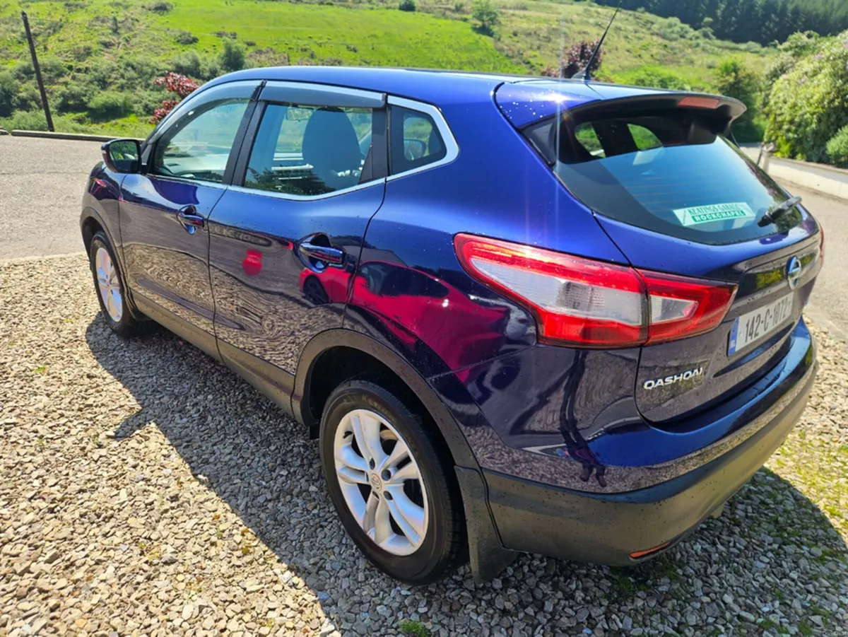 Nissan Qashqai 1.5 DSL XE 4DR - Image 4