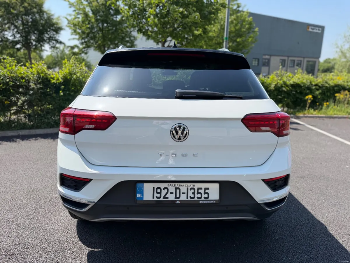 Volkswagen T-Roc DESIGN 1.6 TDI MANUAL 6SPEED FWD - Image 4