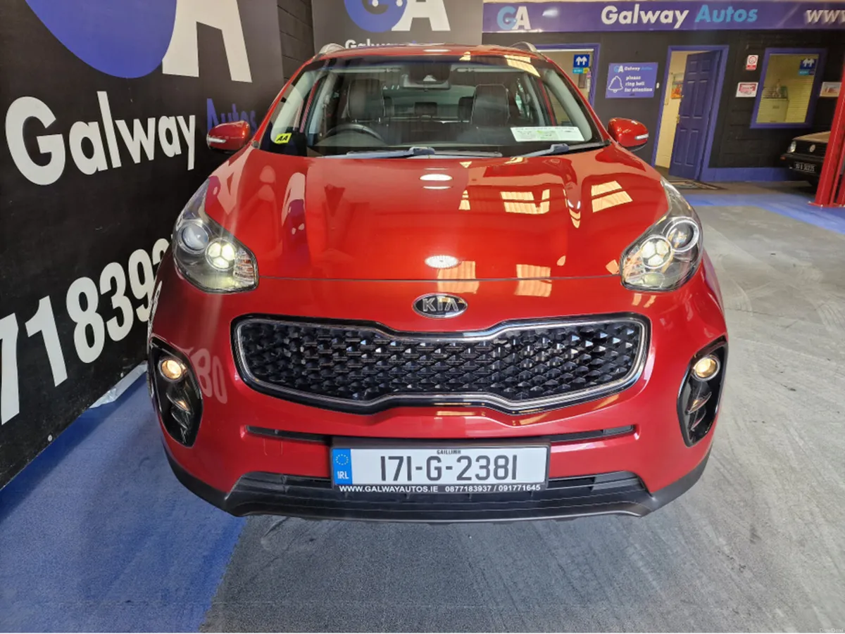 Kia Sportage ** LOW MILAGE, REVERSING CAMERA, SAT - Image 3