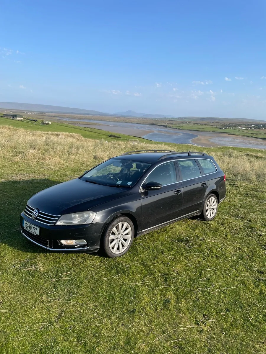 Volkswagen Passat - Image 1