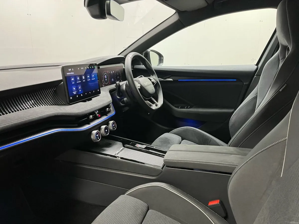 Skoda Superb Sportline DSG 2.0 TDI 150BHP - Revers - Image 4