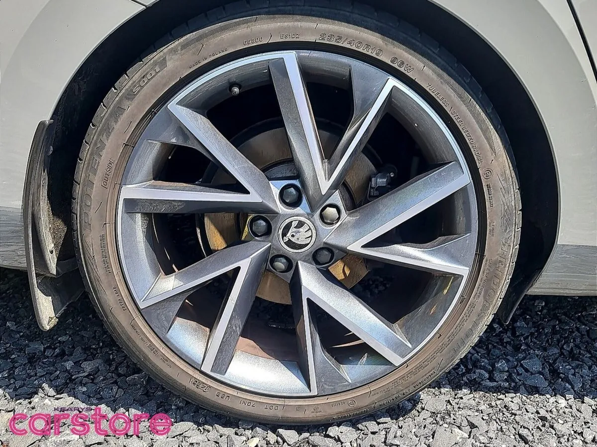 Skoda Superb SUPERB SPT 2.0TDI 150HP DSG - Image 4