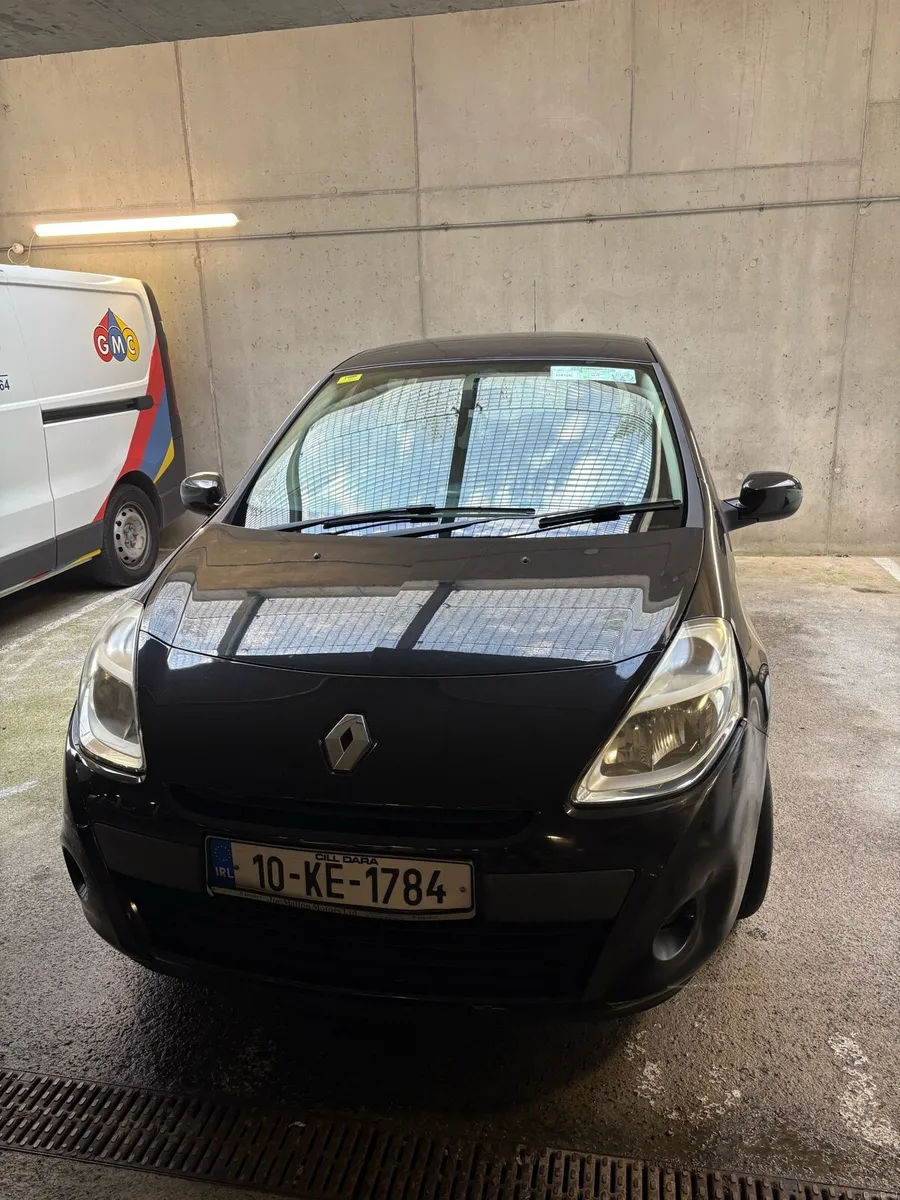 Renault CLIO 1.1 litre (Petrol) 2010 - Image 1
