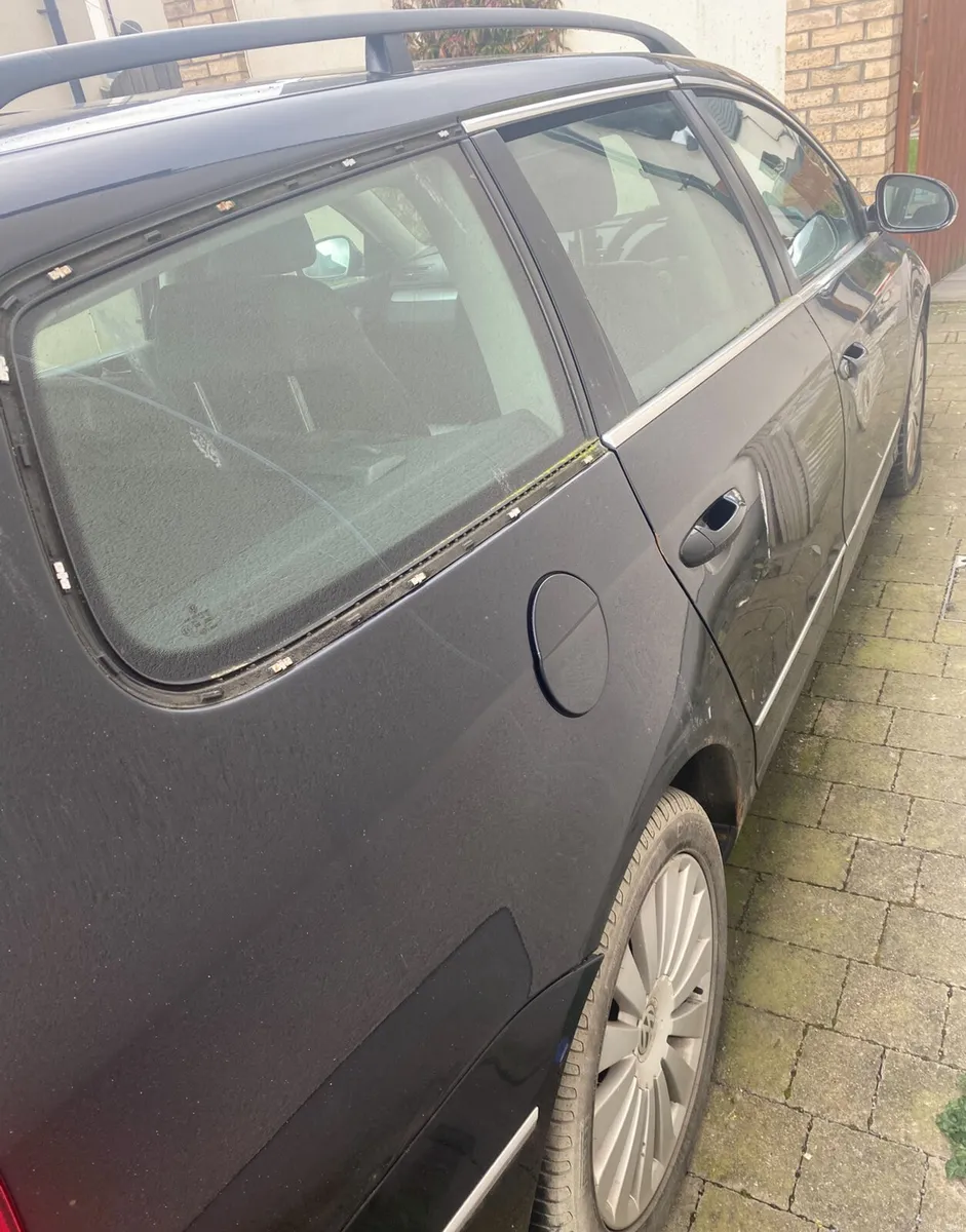 2008 Volkswagen Passat 1.9 TDI - Image 4