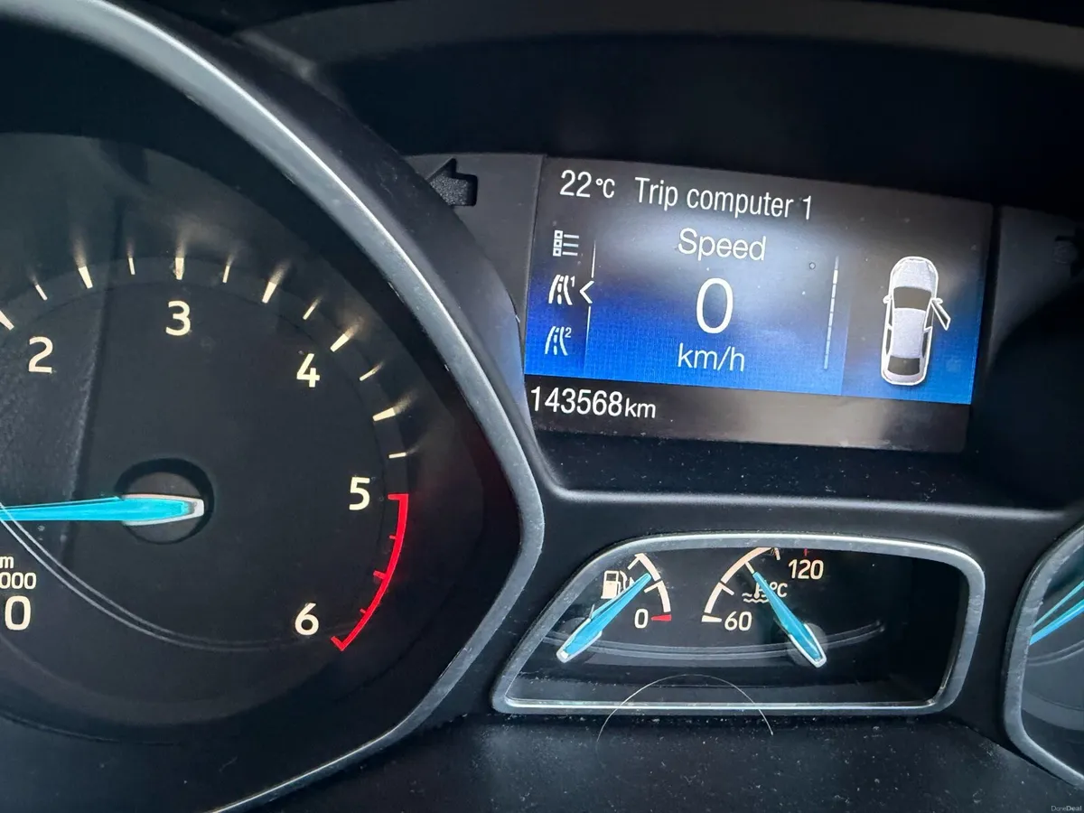2016 Ford Focus ST Line 1.5 TDCI 120BHP - Image 6