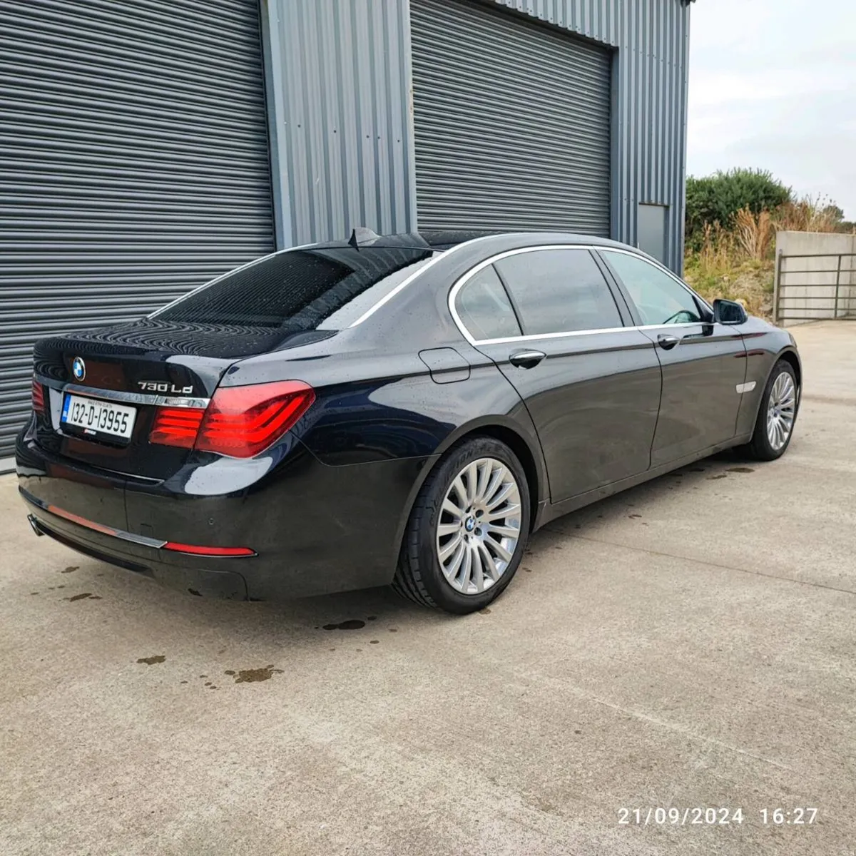 BMW 7 - Image 4